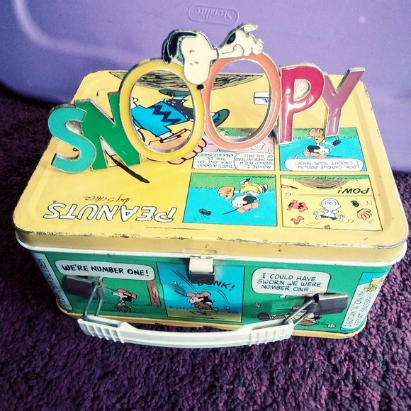 Peanuts vintage lunchbox & Snoopy plaque bundle. - Picture 12 of 16